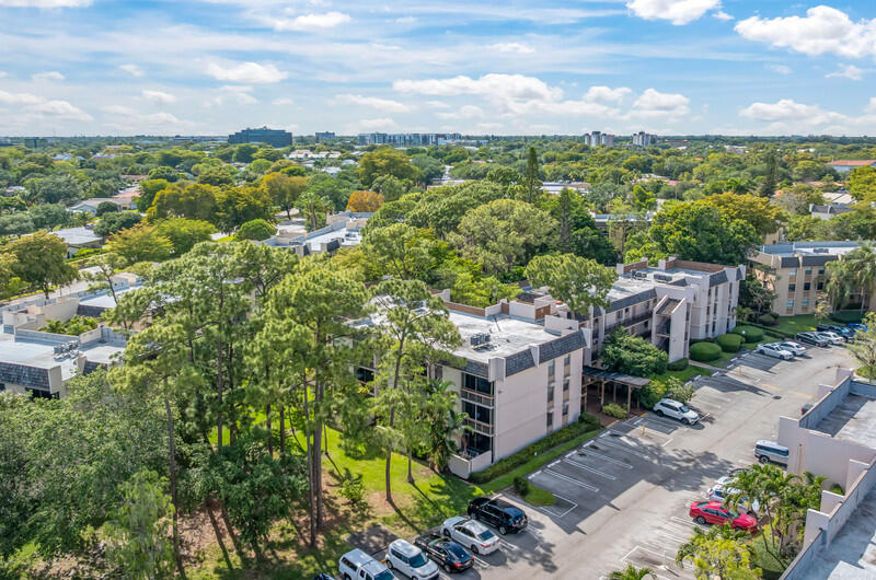 GREENGLADES CONDO I - Residential