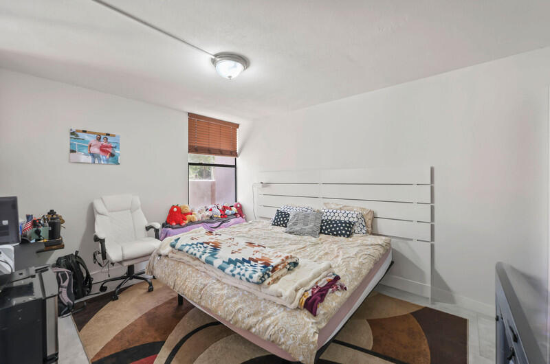 GREENGLADES CONDO I - Residential