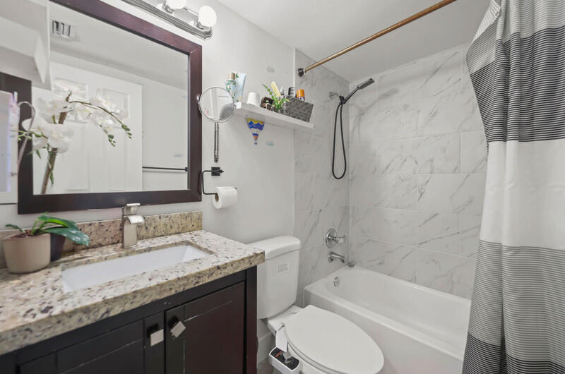 GREENGLADES CONDO I - Residential