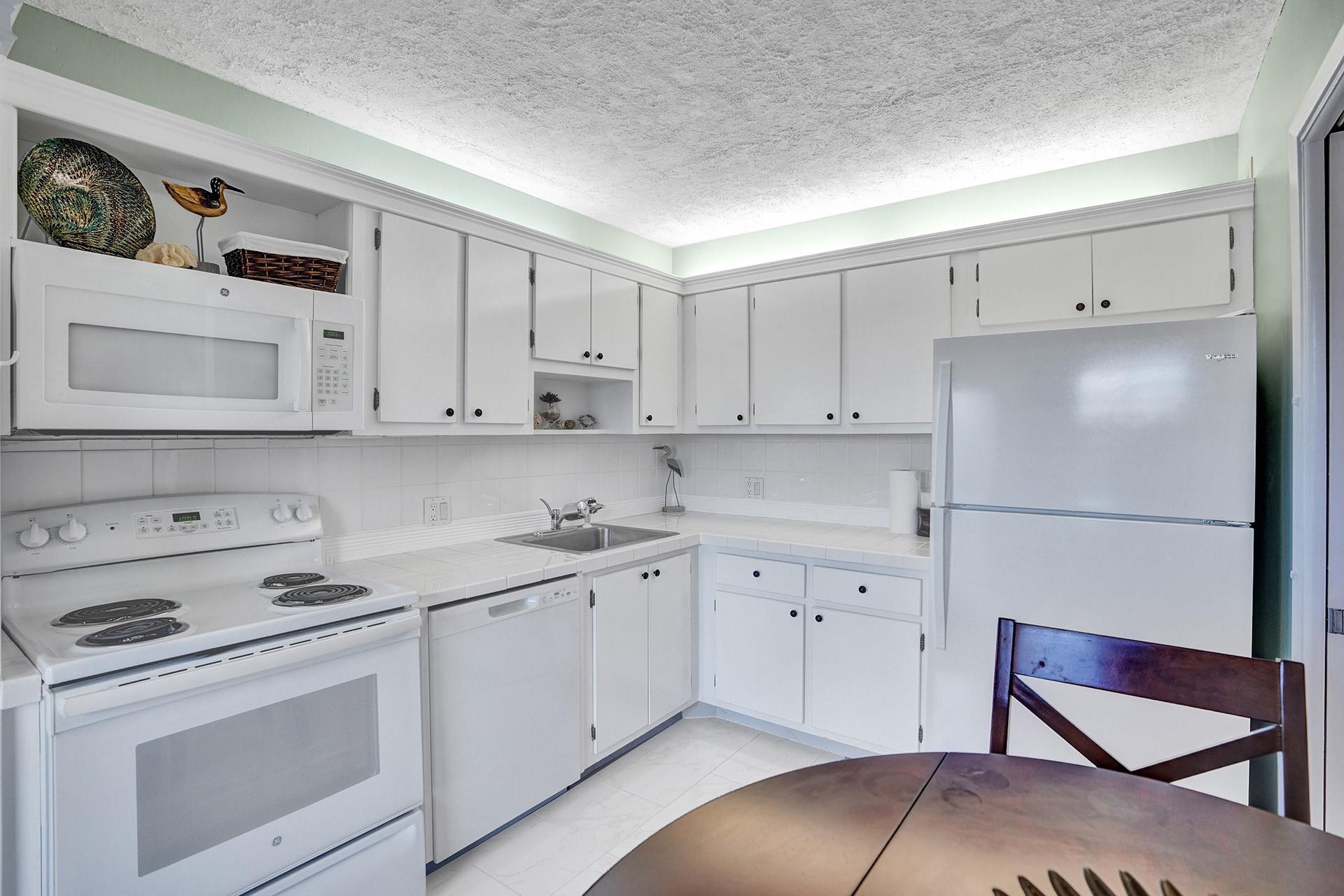 2940 N Course Dr 511