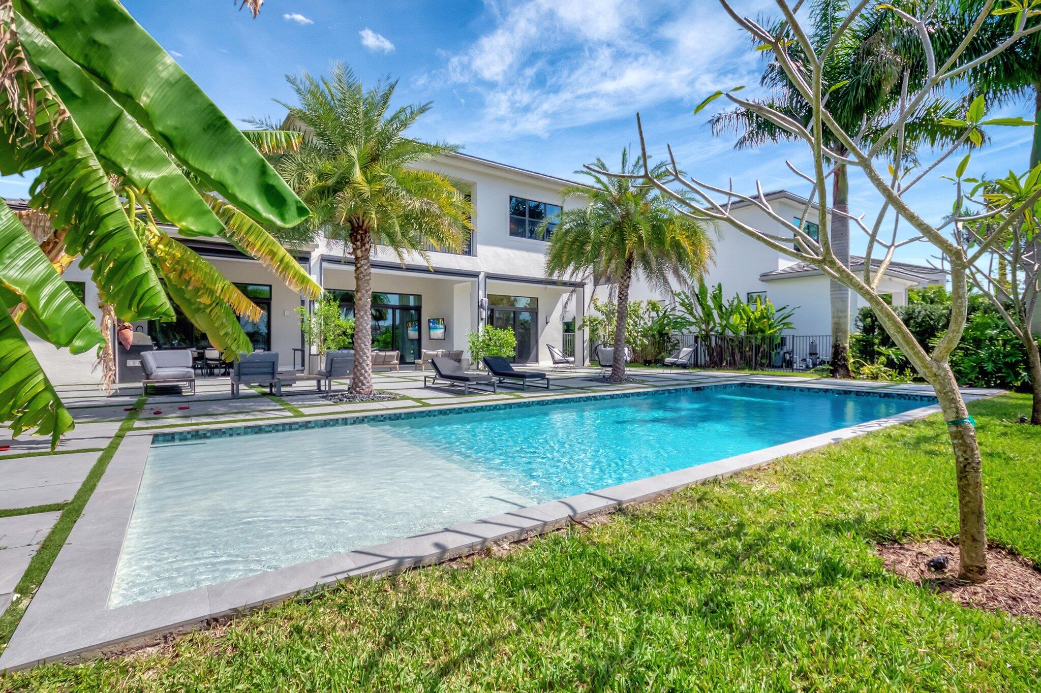 BOCA BRIDGES - Residential