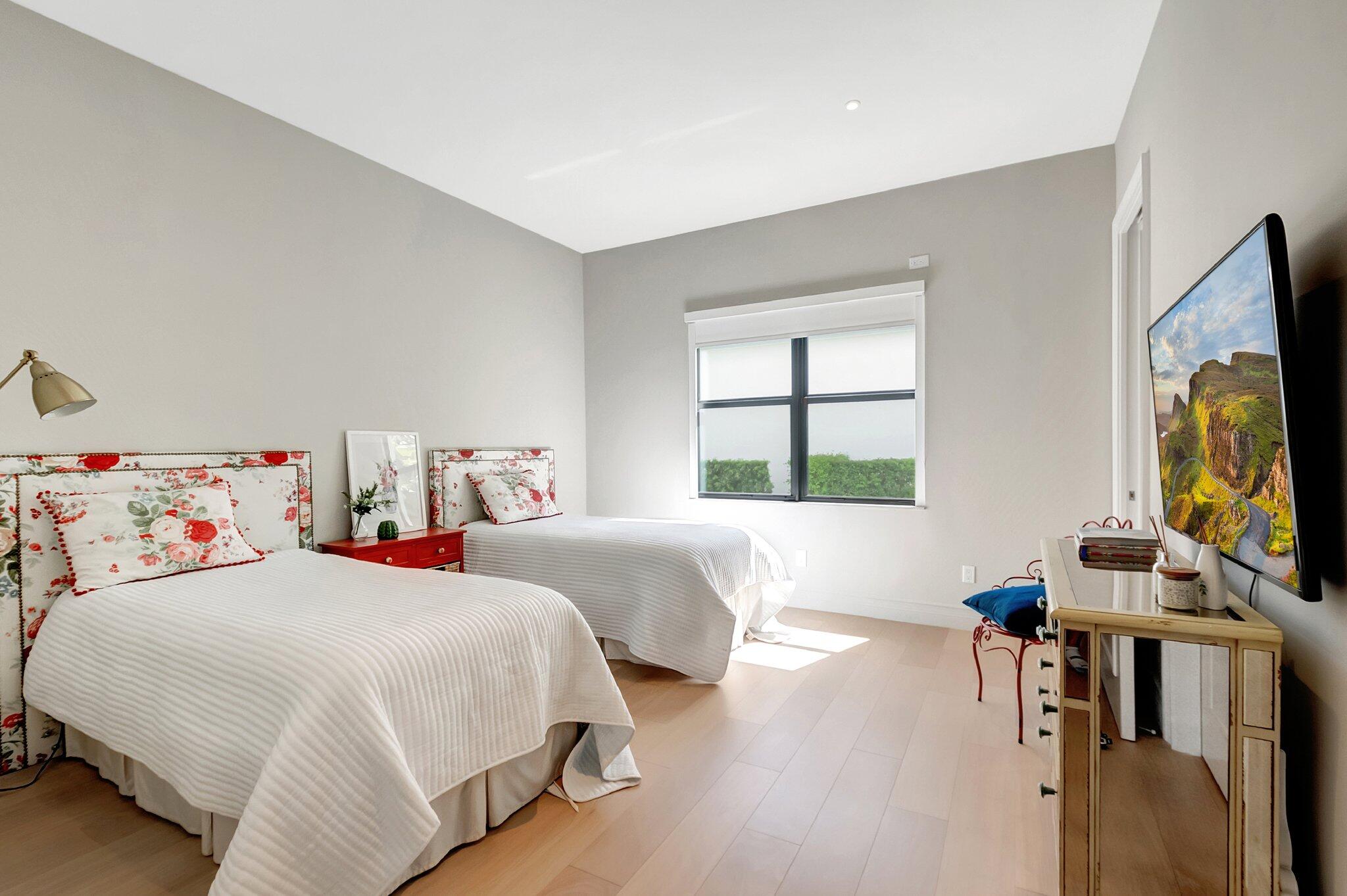 BOCA BRIDGES - Residential