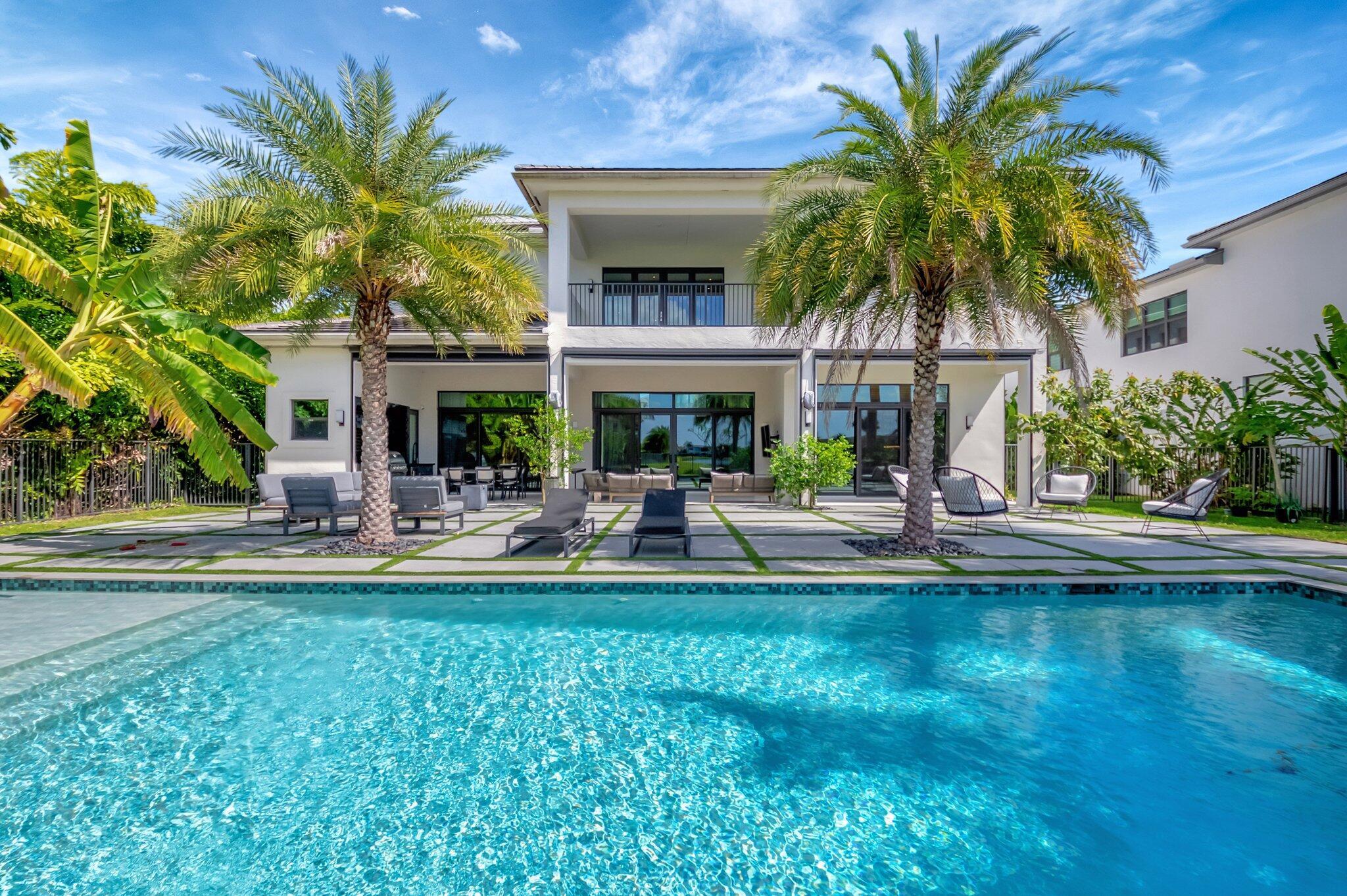 BOCA BRIDGES - Residential