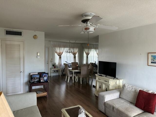 PARK SOUTH CONDOMINIUM - Residential