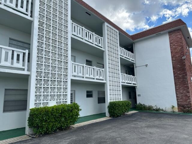 PARK SOUTH CONDOMINIUM - Residential