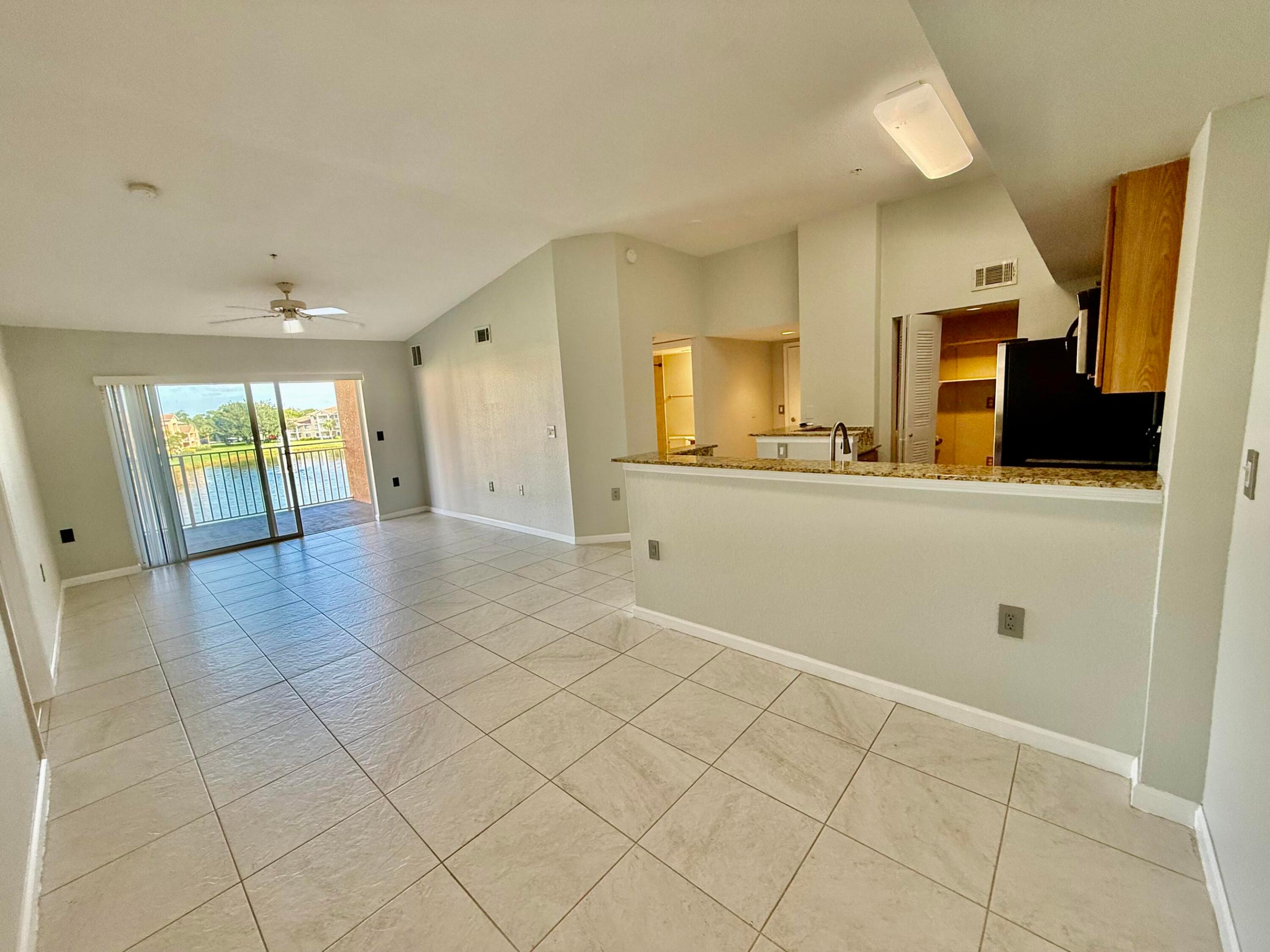 THE CLUB AT ST LUCIE WEST, A CONDOMINIUM - Residential Lease