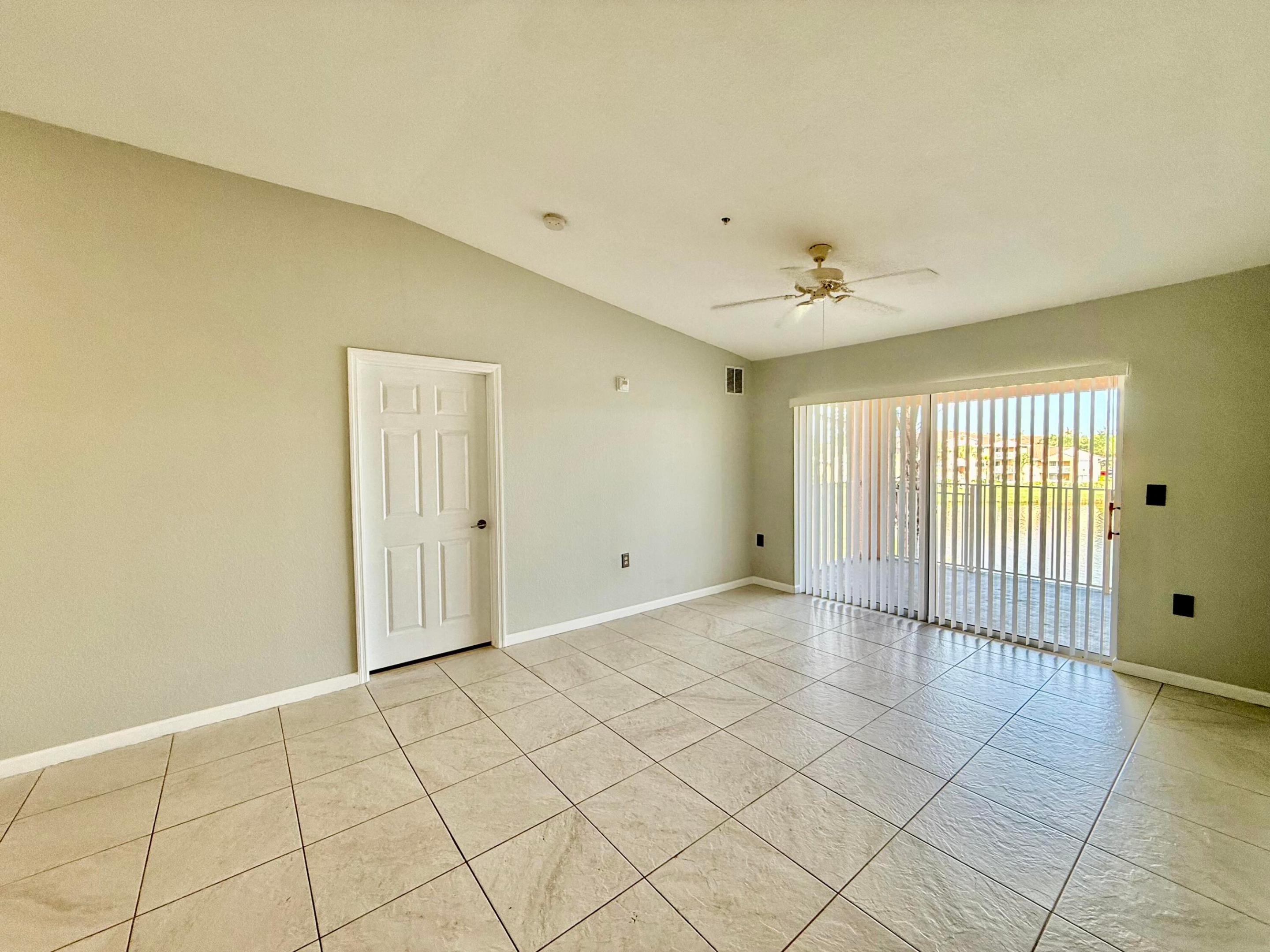 THE CLUB AT ST LUCIE WEST, A CONDOMINIUM - Residential Lease