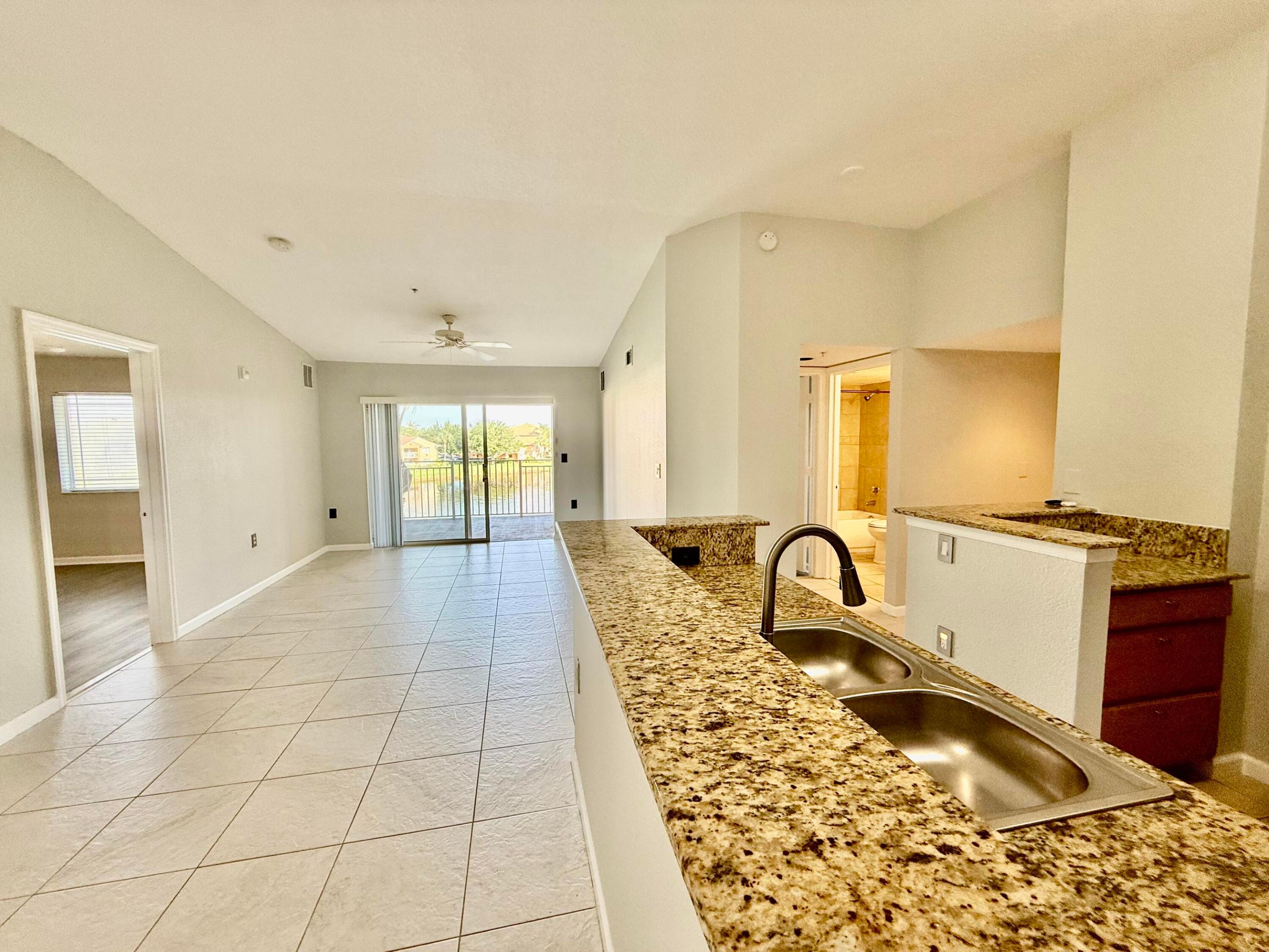 THE CLUB AT ST LUCIE WEST, A CONDOMINIUM - Residential Lease