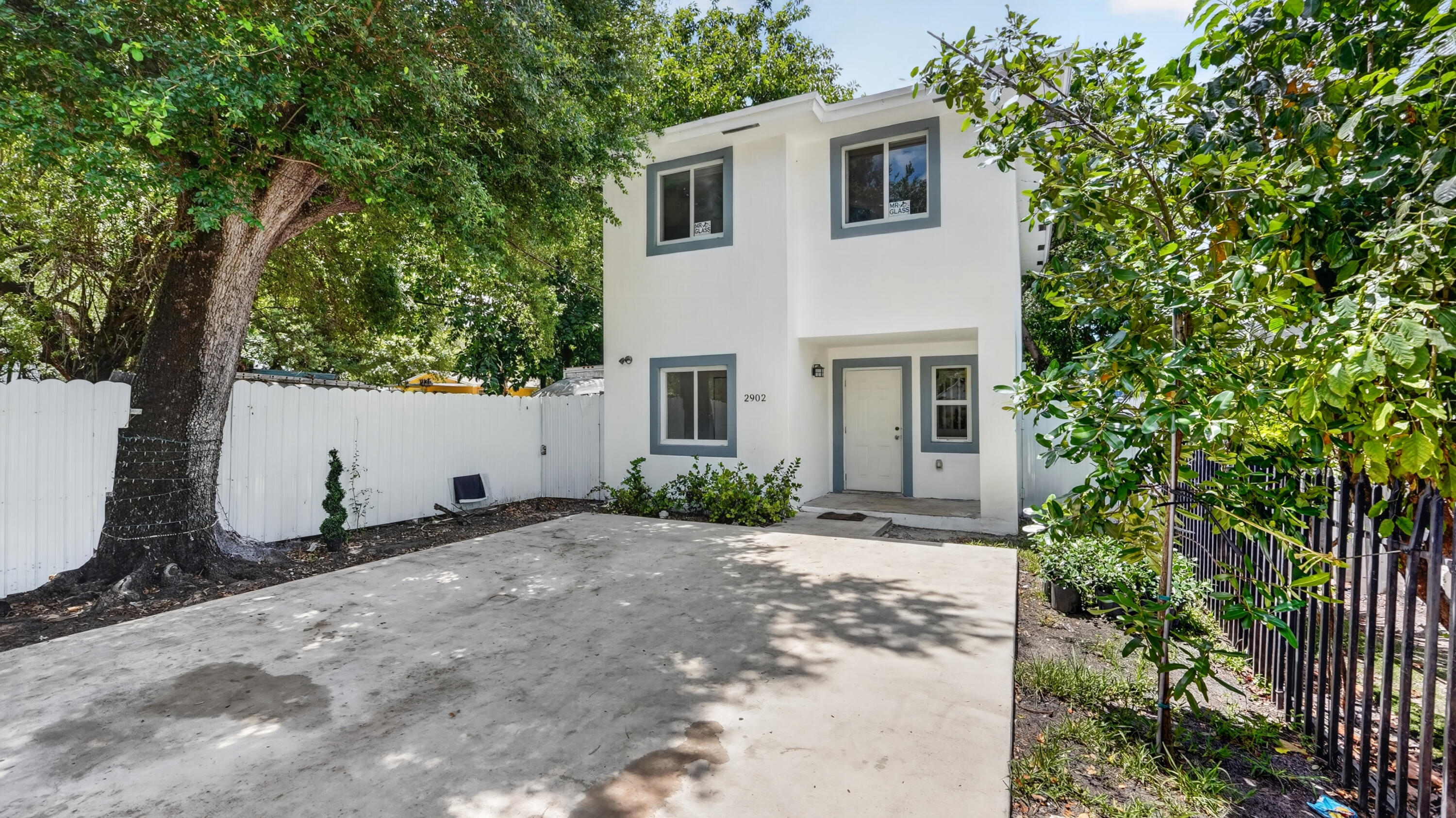 2902 NW 44th Street