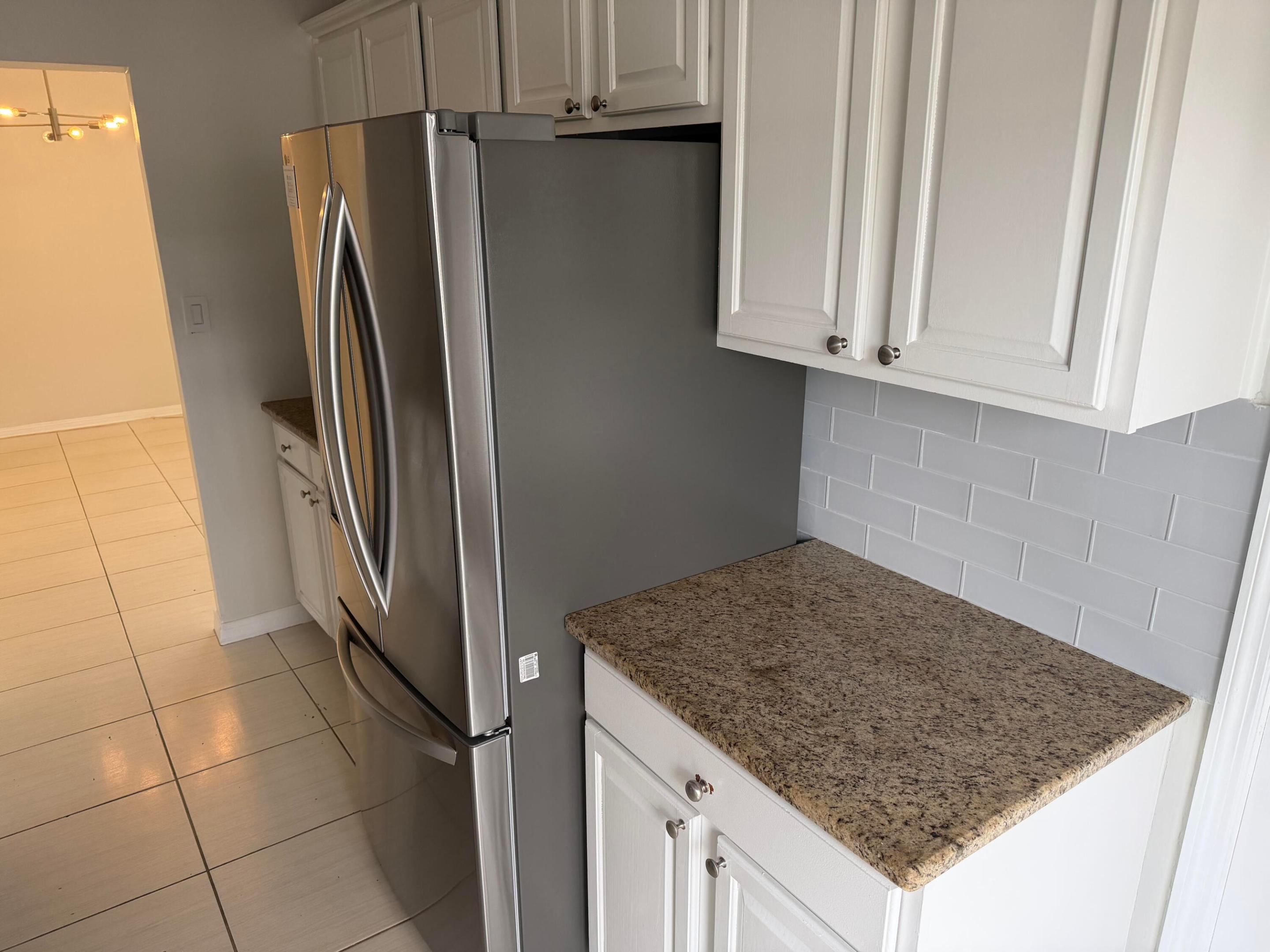 CORAL HIGHLANDS RESUB BLKS 1 & 2 - Residential Lease