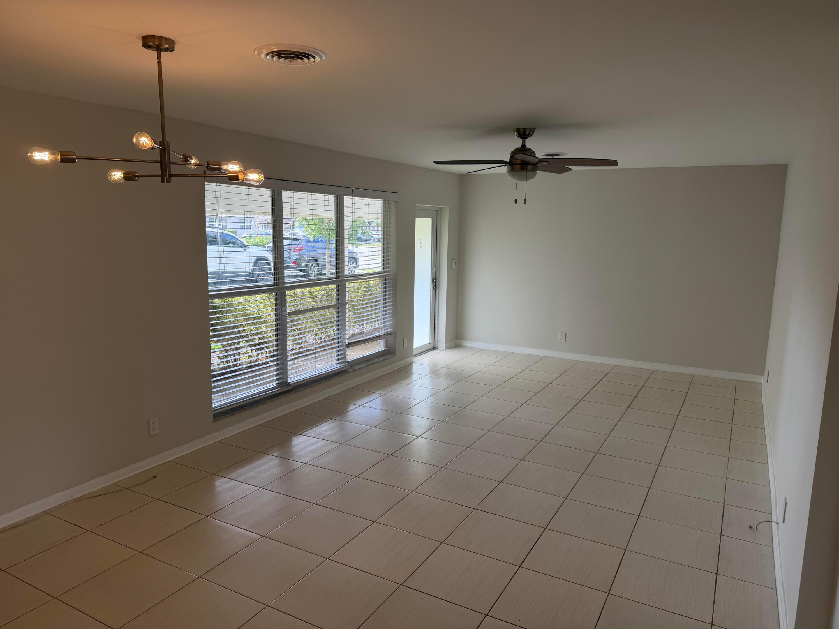 CORAL HIGHLANDS RESUB BLKS 1 & 2 - Residential Lease