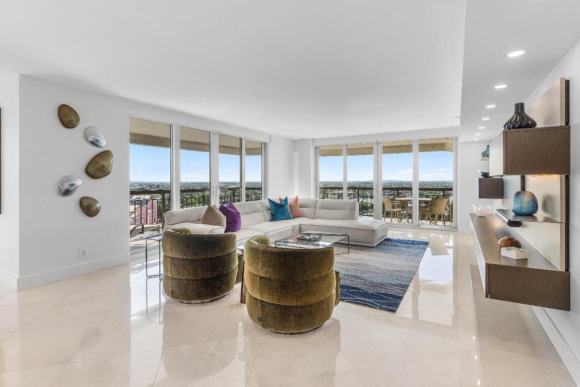 CARLTON CONDO - Residential