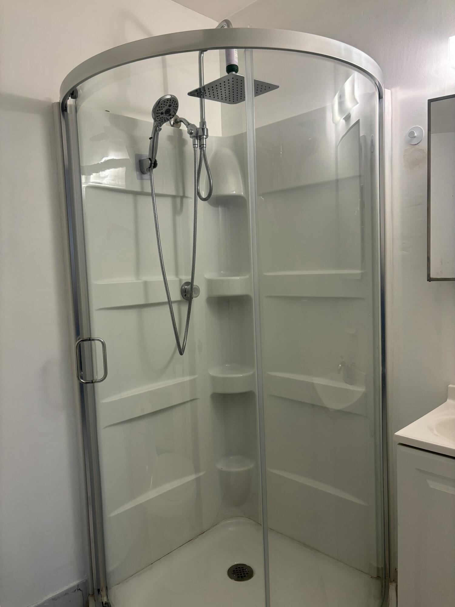 PINES OF DELRAY CONDO - Residential Lease