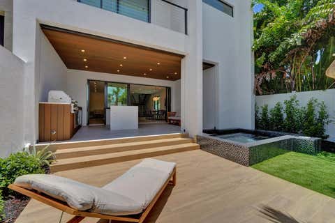 Tiny photo for 1527 NE 15TH Avenue, Fort Lauderdale, FL 33304 (MLS # B26052488)