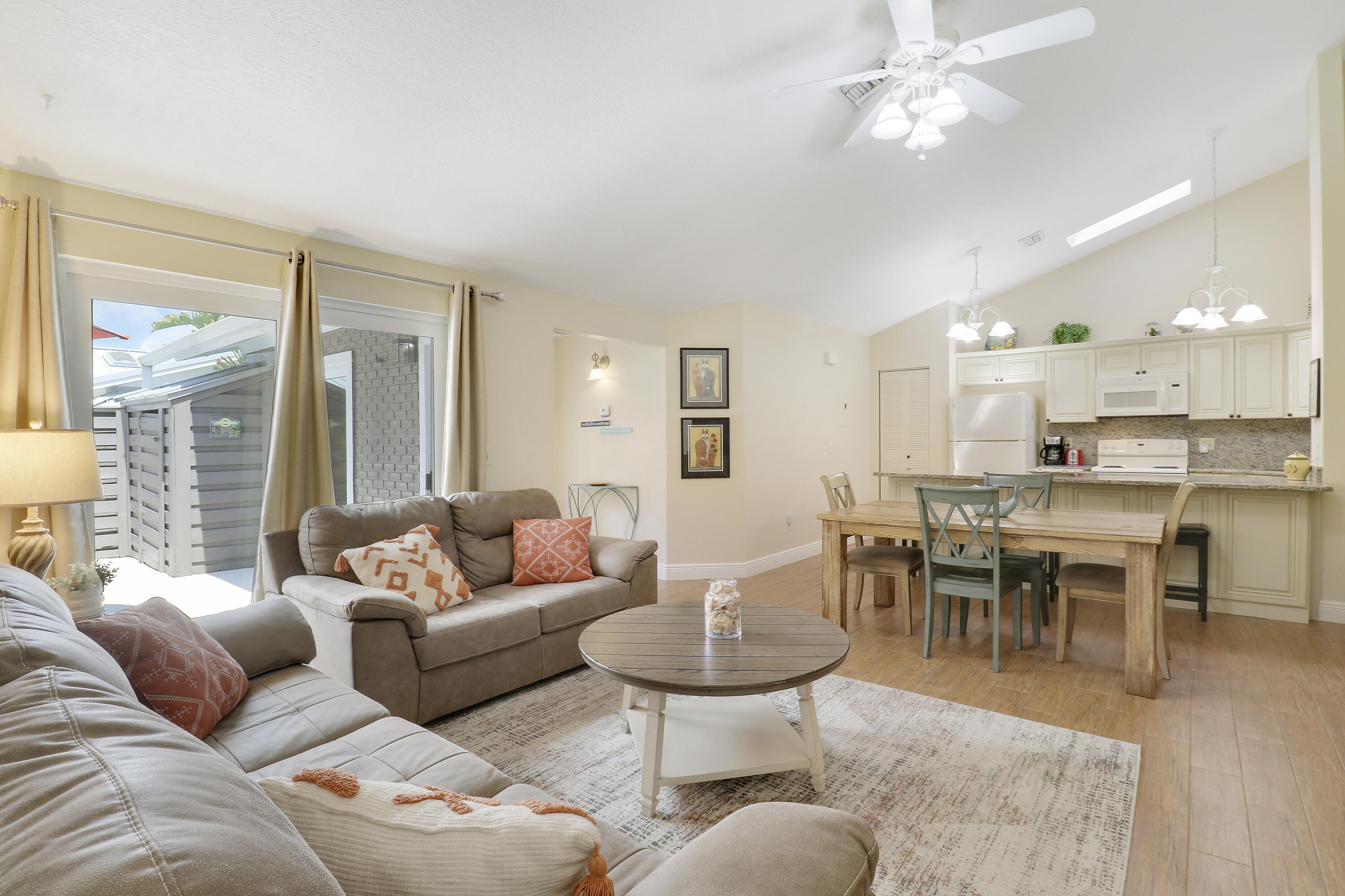 OCEANSIDE TERRACE CONDO - Residential Lease