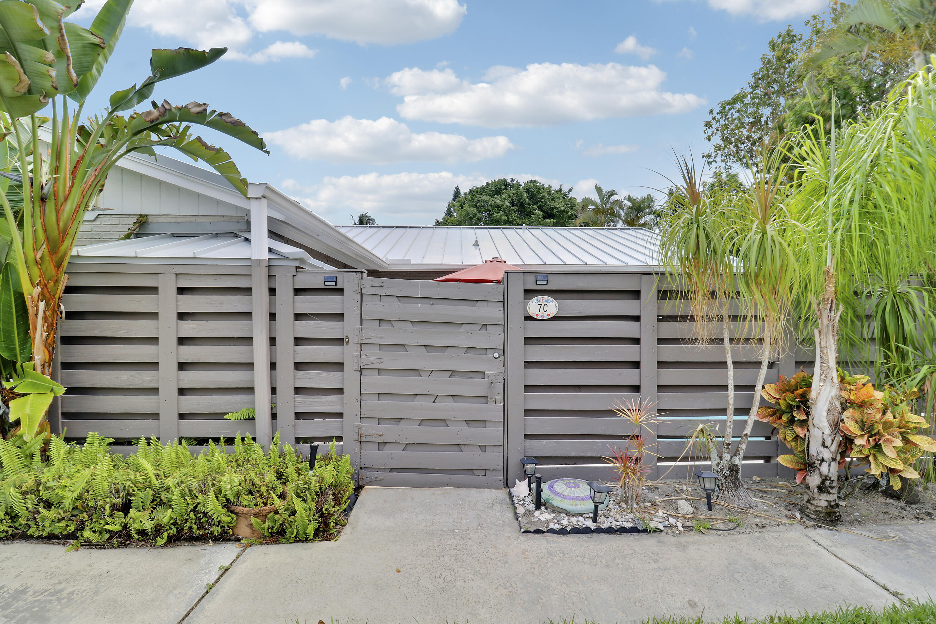 OCEANSIDE TERRACE CONDO - Residential Lease