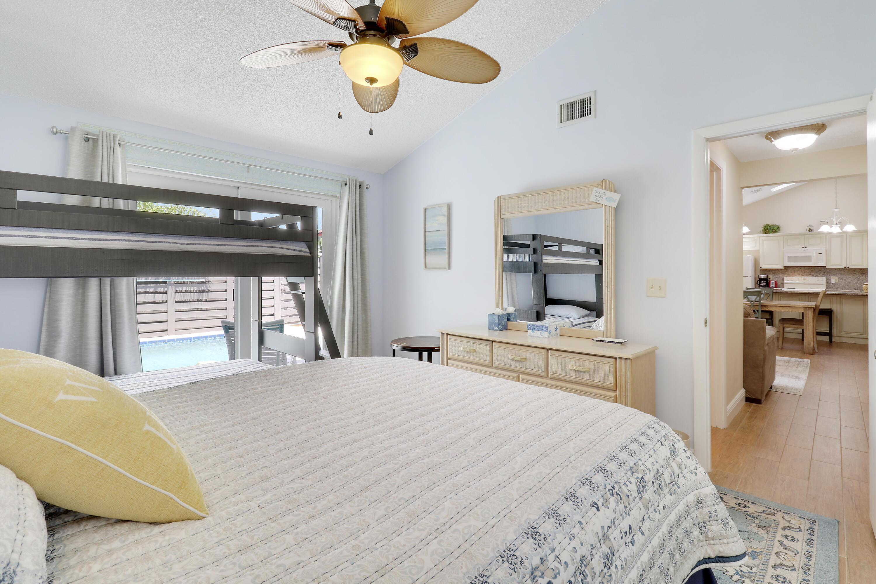 OCEANSIDE TERRACE CONDO - Residential Lease