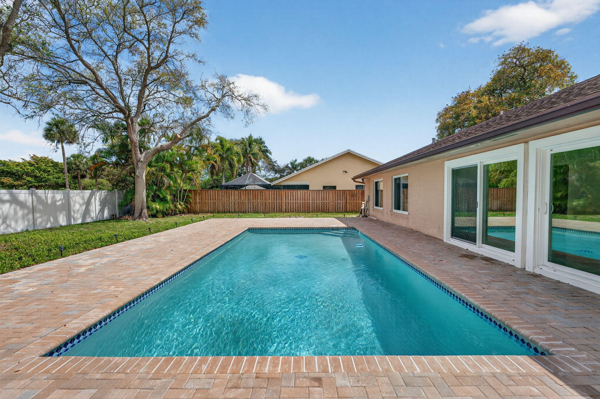 TARTAN COCONUT CREEK PHASE I - Residential