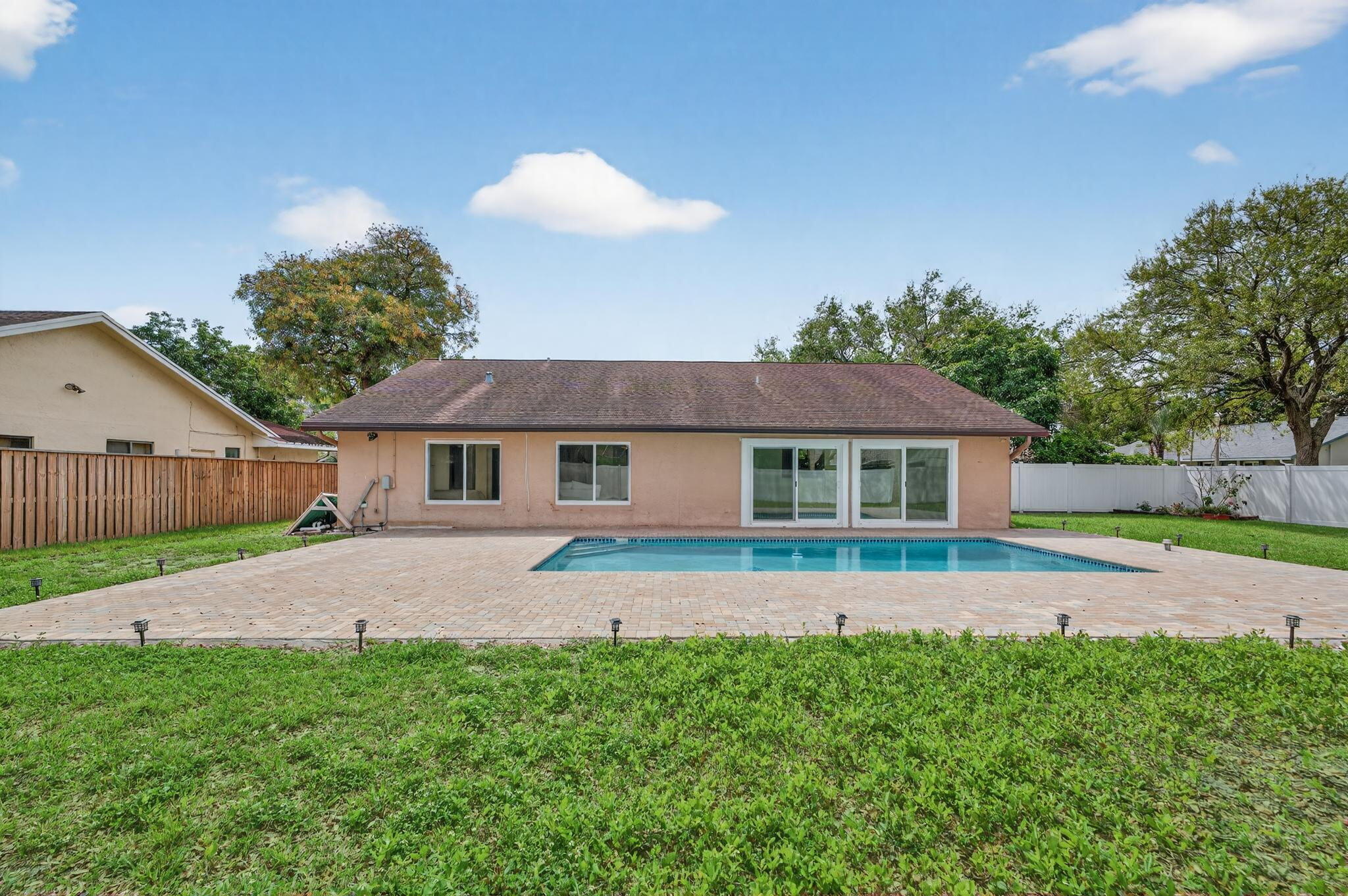 TARTAN COCONUT CREEK PHASE I - Residential