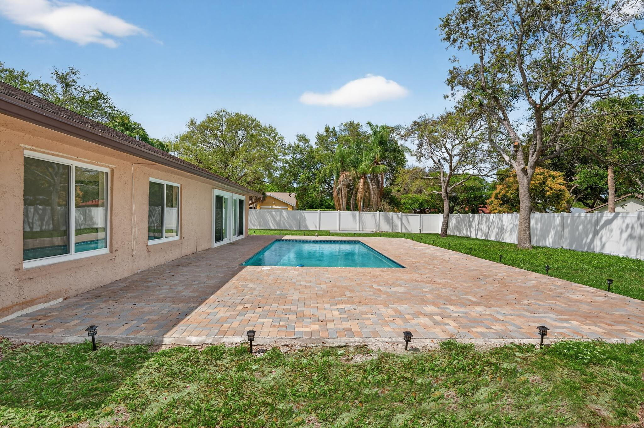 TARTAN COCONUT CREEK PHASE I - Residential