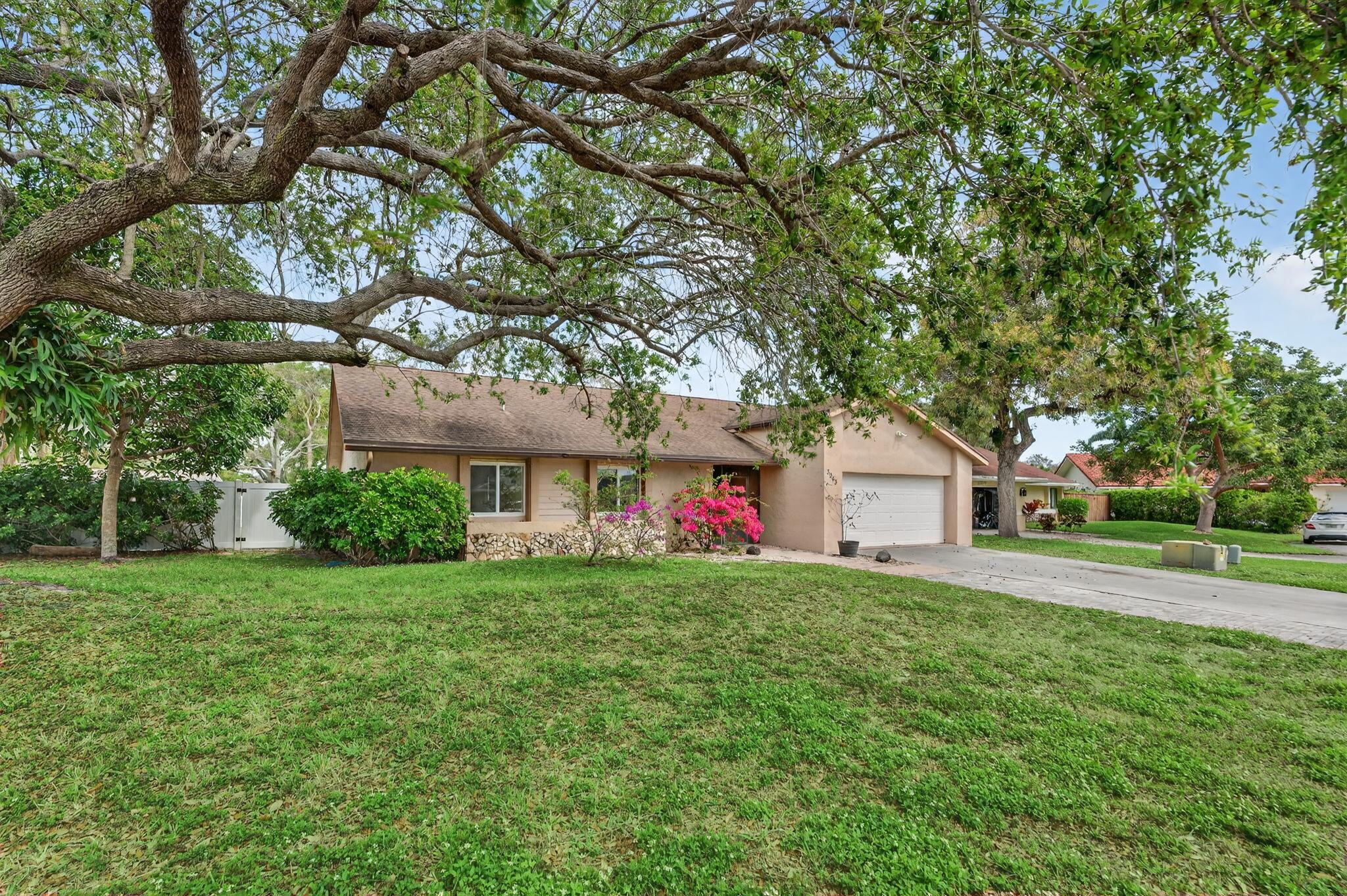 TARTAN COCONUT CREEK PHASE I - Residential