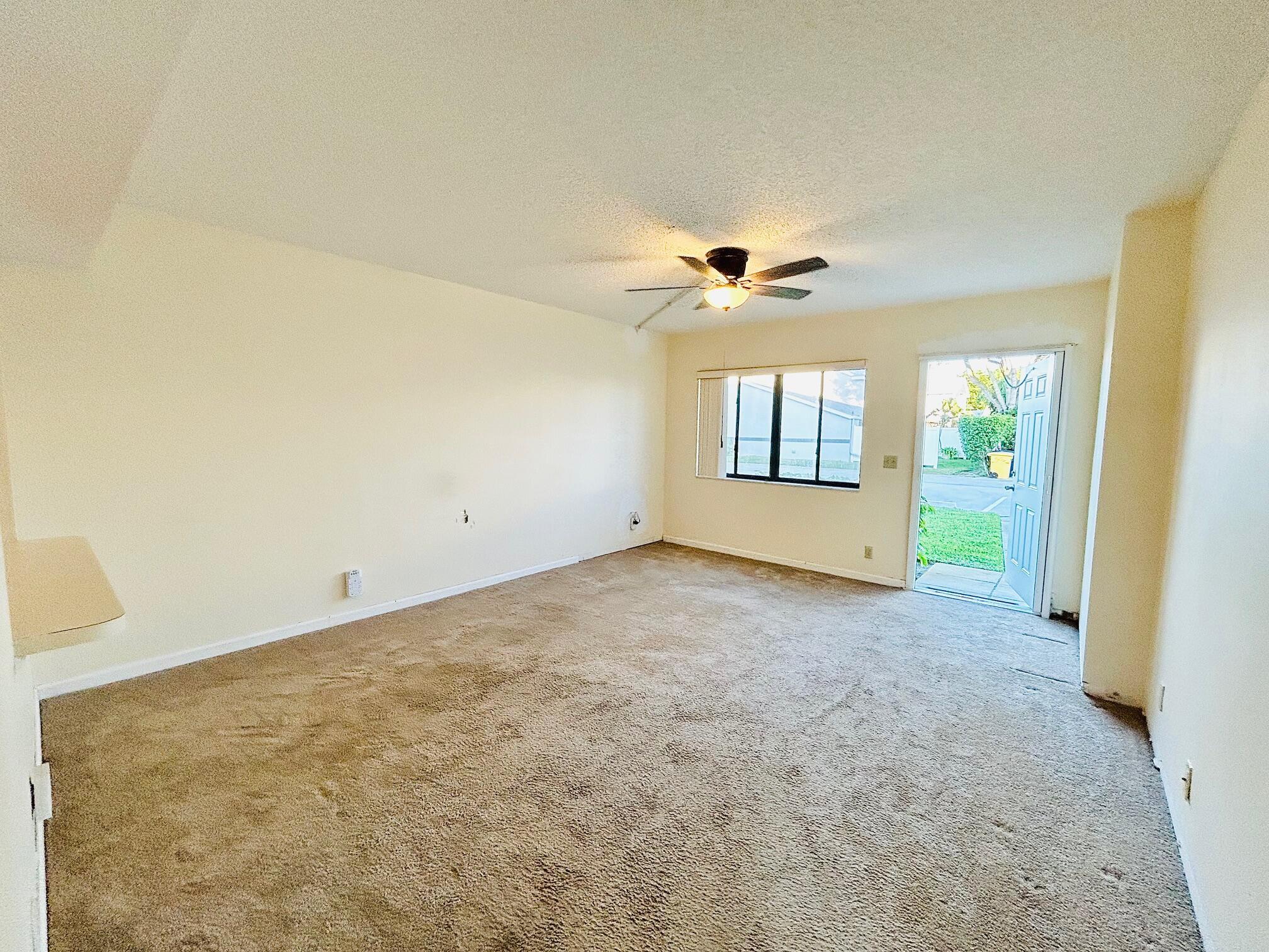 ARBOURS OF THE PALM BEACH - Residential