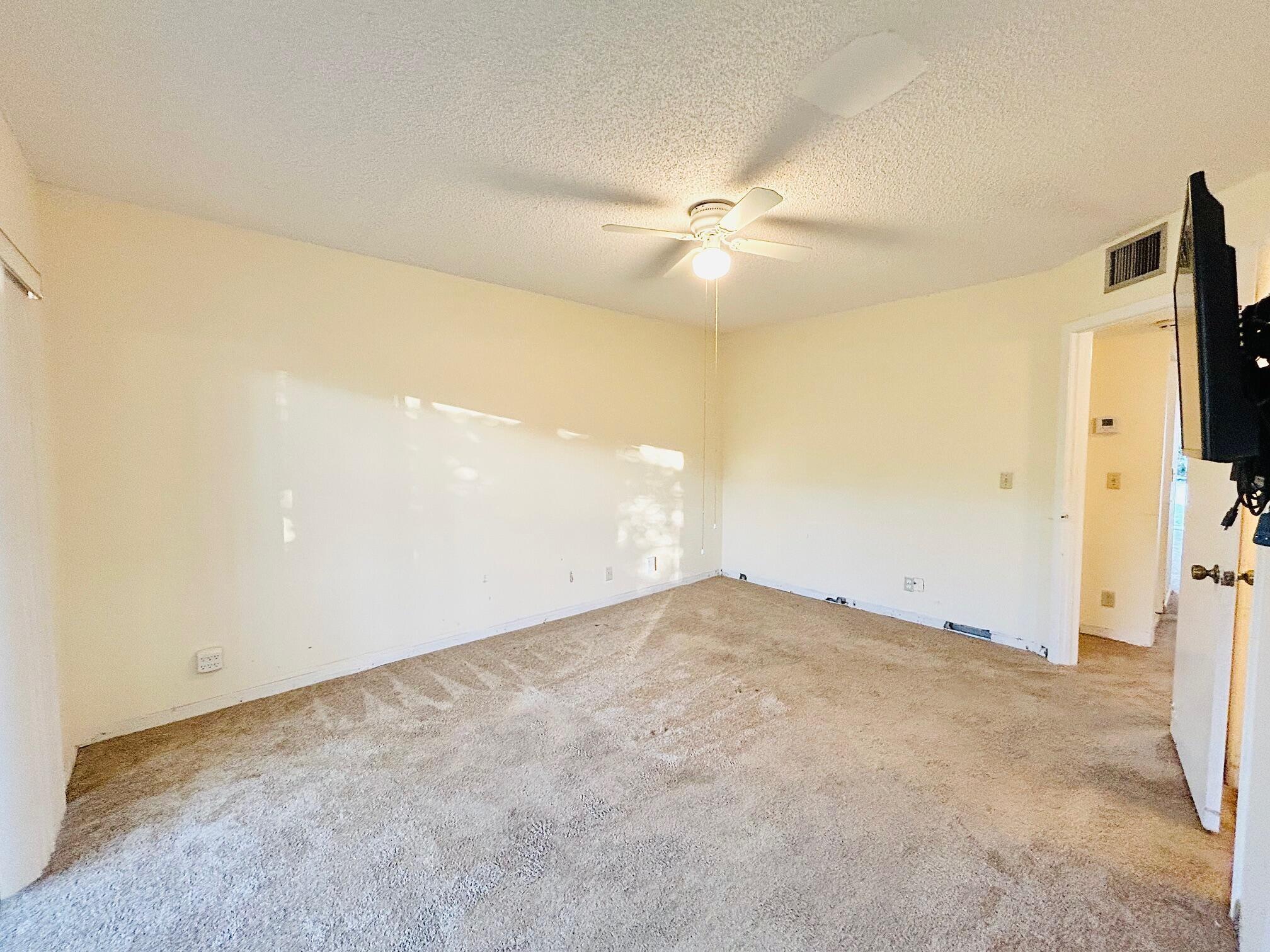 ARBOURS OF THE PALM BEACH - Residential