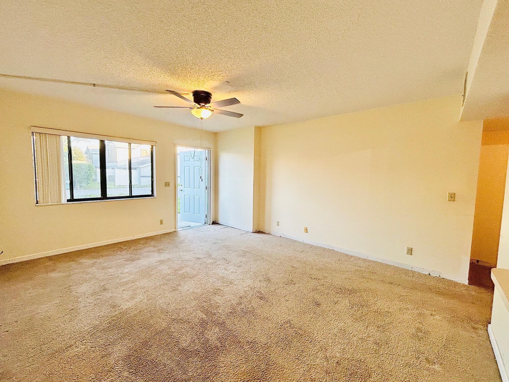 ARBOURS OF THE PALM BEACH - Residential