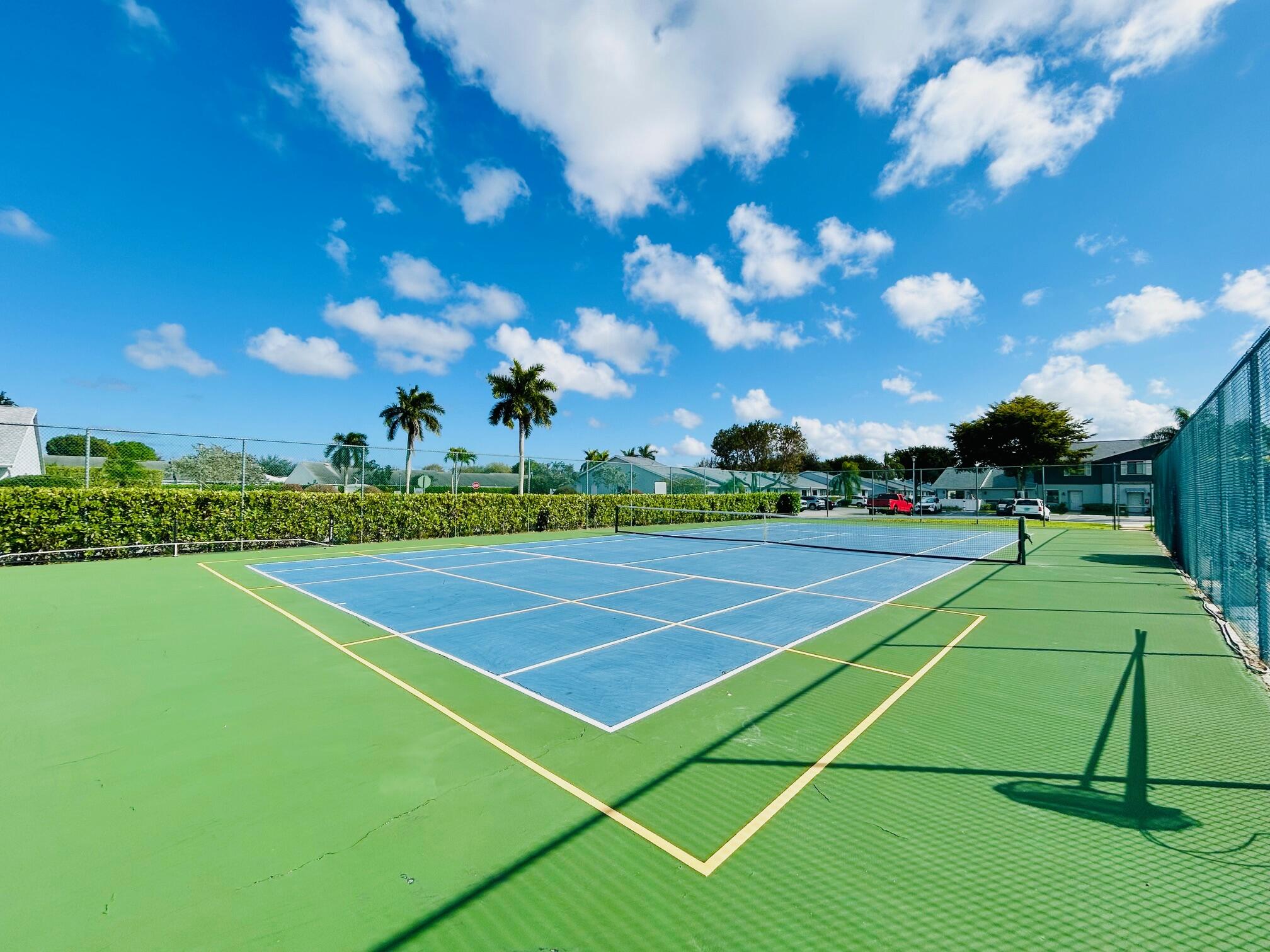 ARBOURS OF THE PALM BEACHES CONDO - Residential