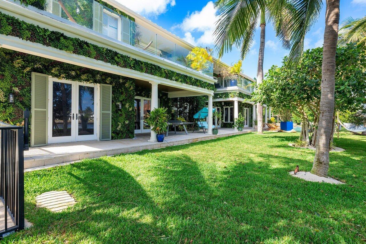 TROPIC ISLE - Residential