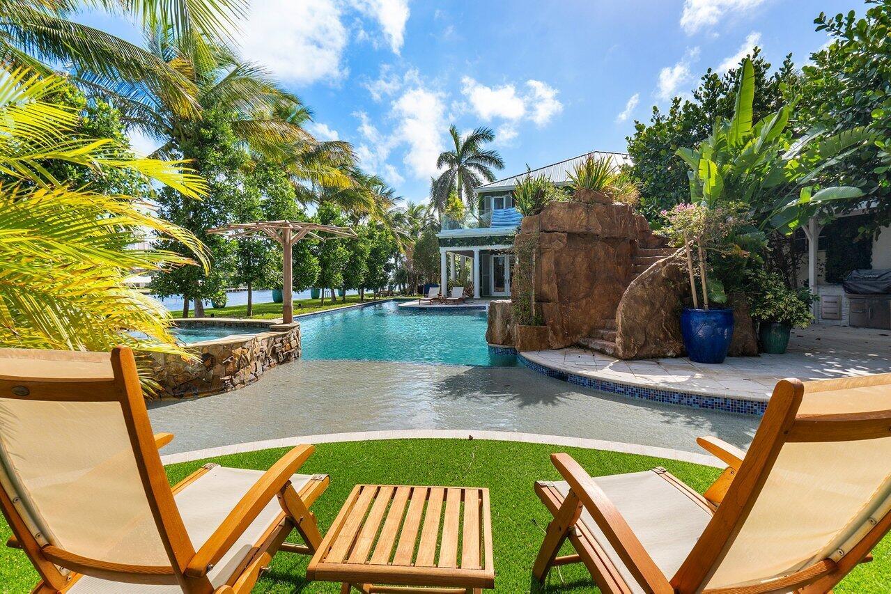 TROPIC ISLE - Residential