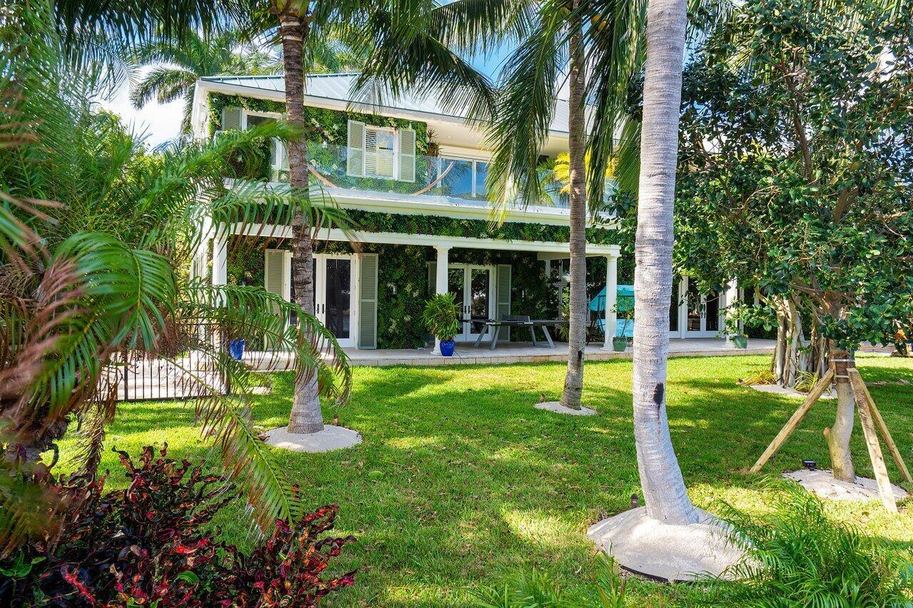 TROPIC ISLE - Residential