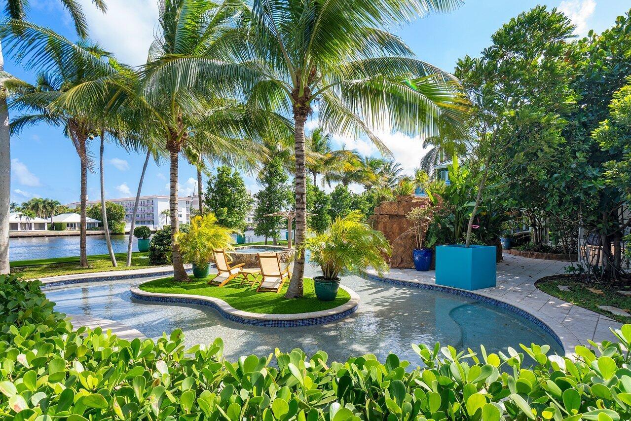 TROPIC ISLE - Residential