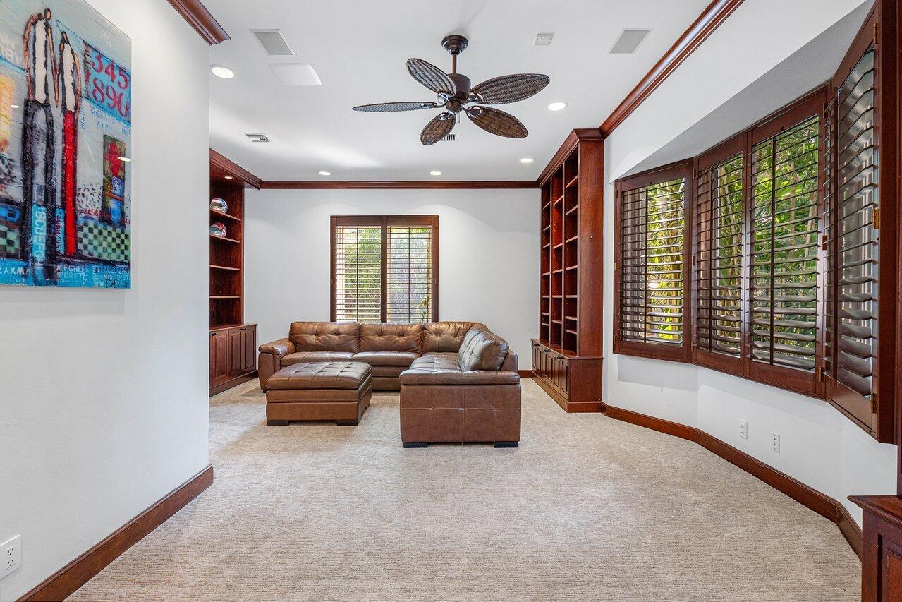 TROPIC ISLE - Residential