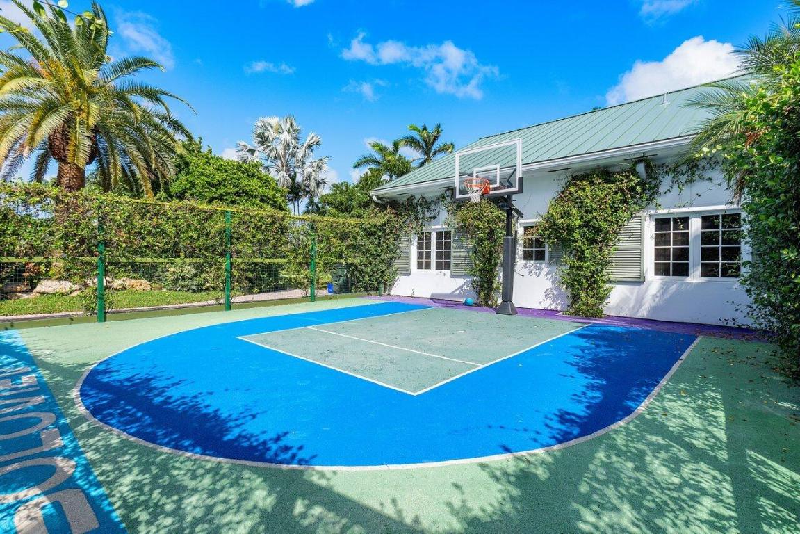 TROPIC ISLE - Residential