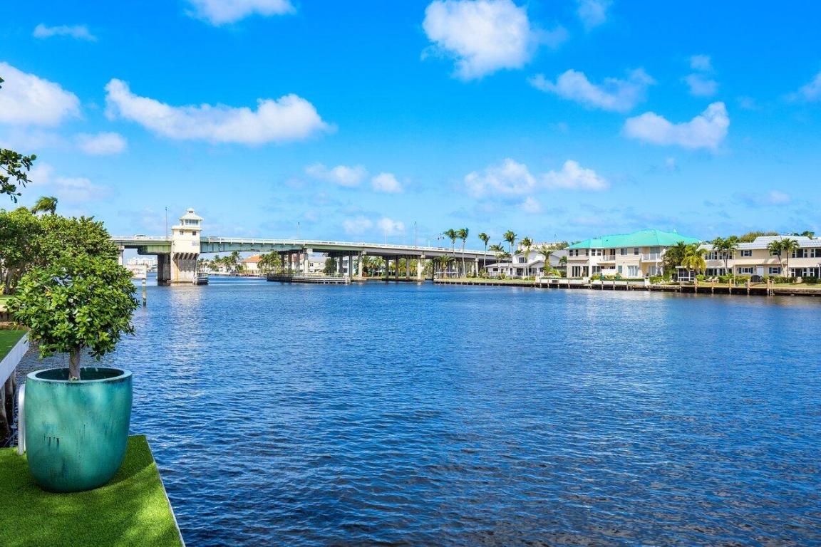 TROPIC ISLE - Residential