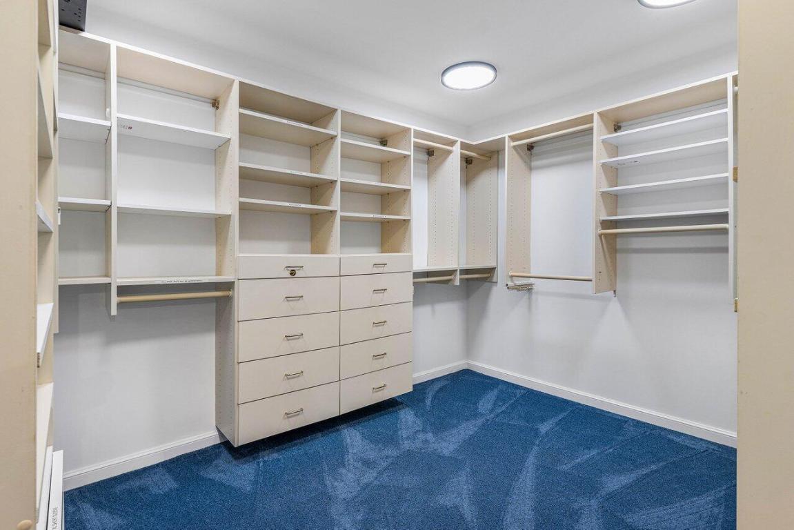 TROPIC ISLE - Residential