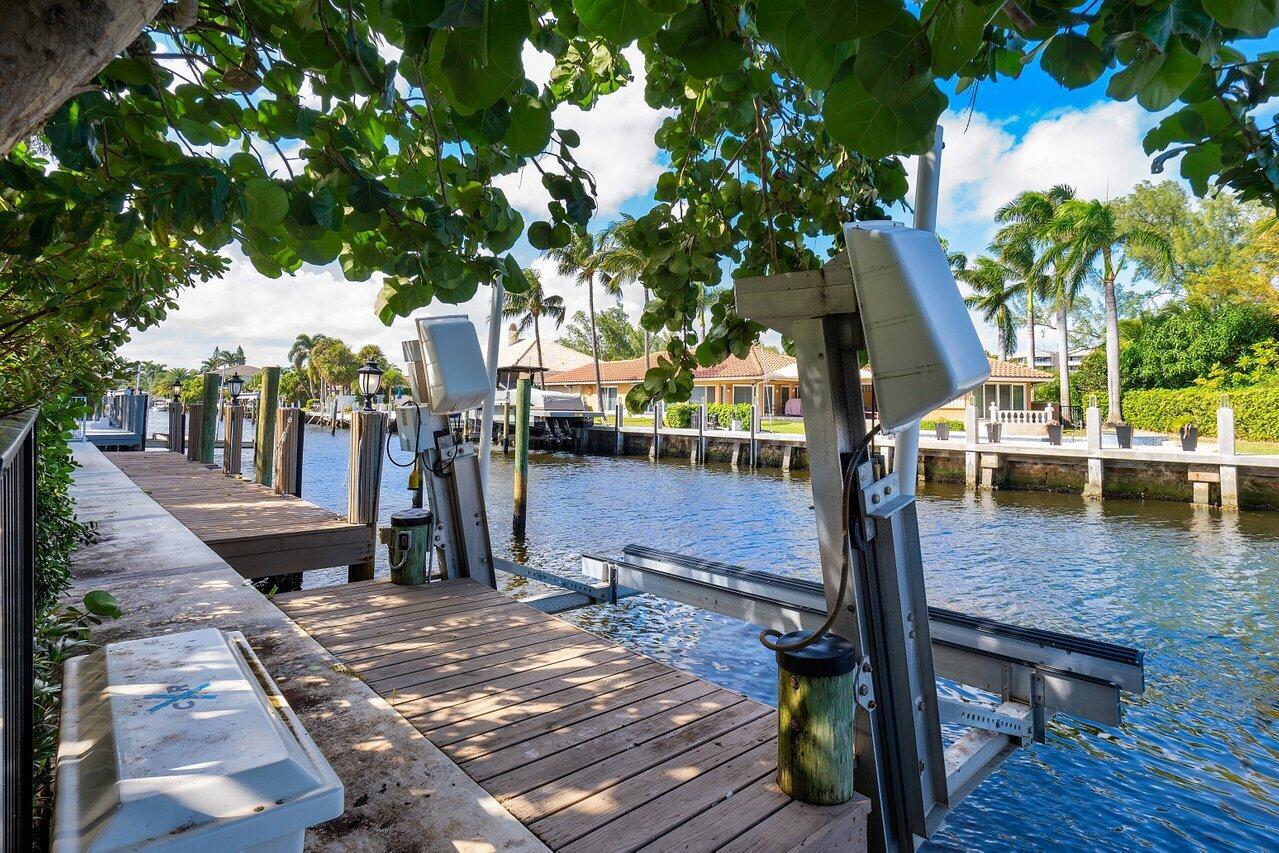 TROPIC ISLE - Residential