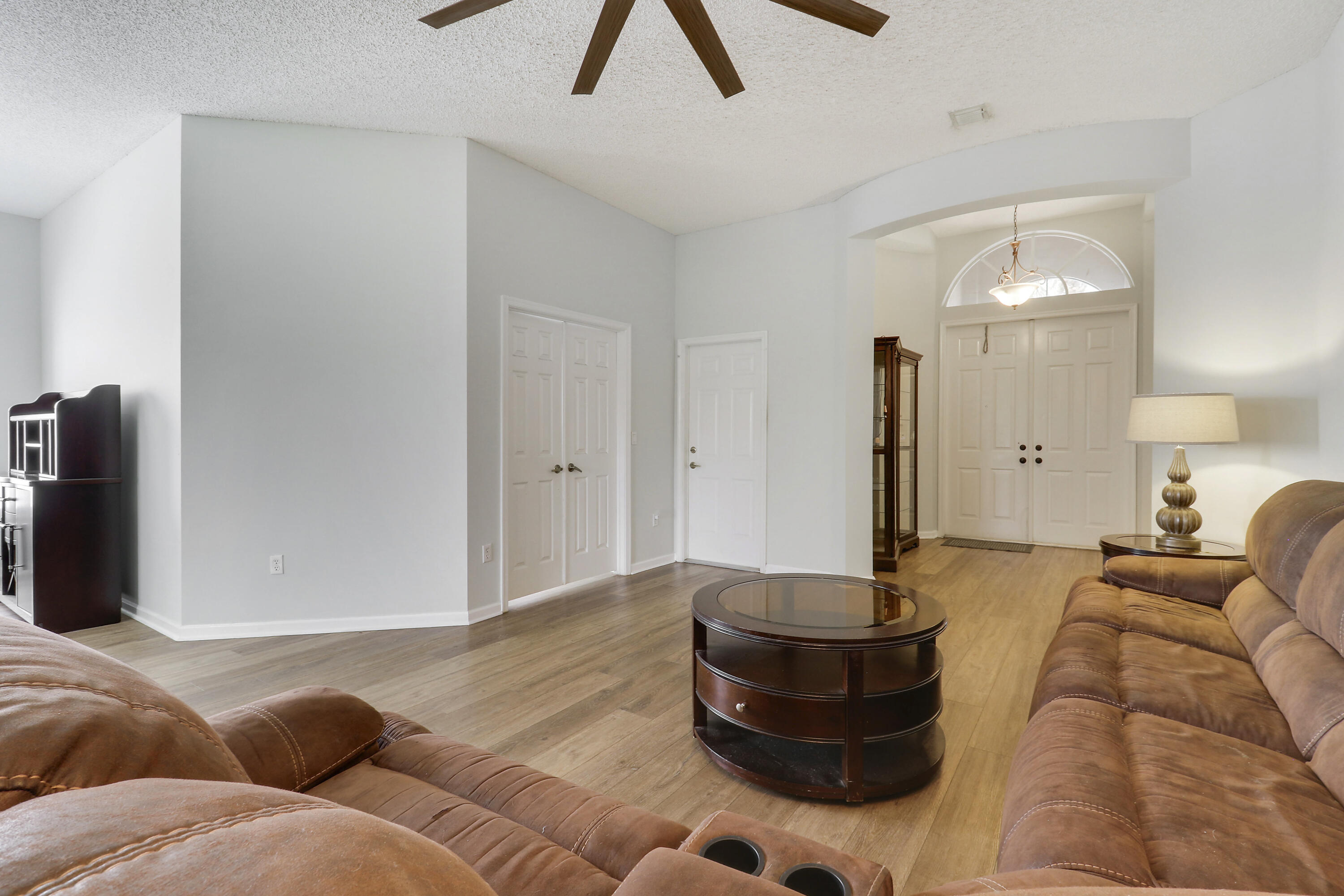 Properties 7077 Copperfield Circle