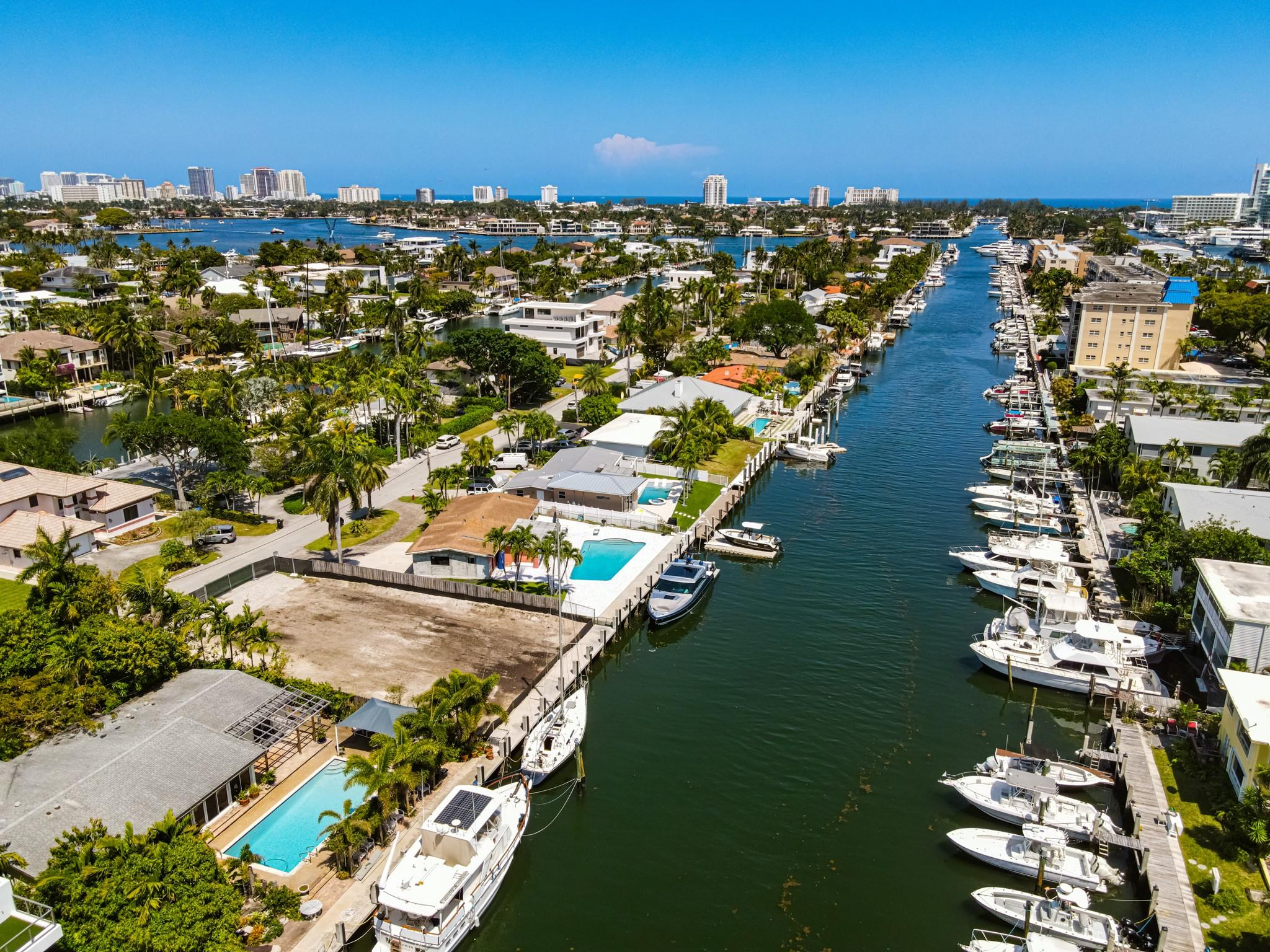 Lauderdale Harbors Sec A - Land