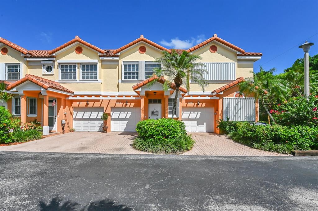 Photo of 1962 NE 7th Street #105, Deerfield Beach, FL 33441 (MLS # R10746203)