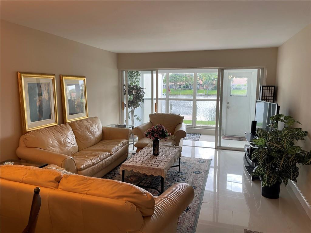 PINES OF DELRAY NORTH - Residential