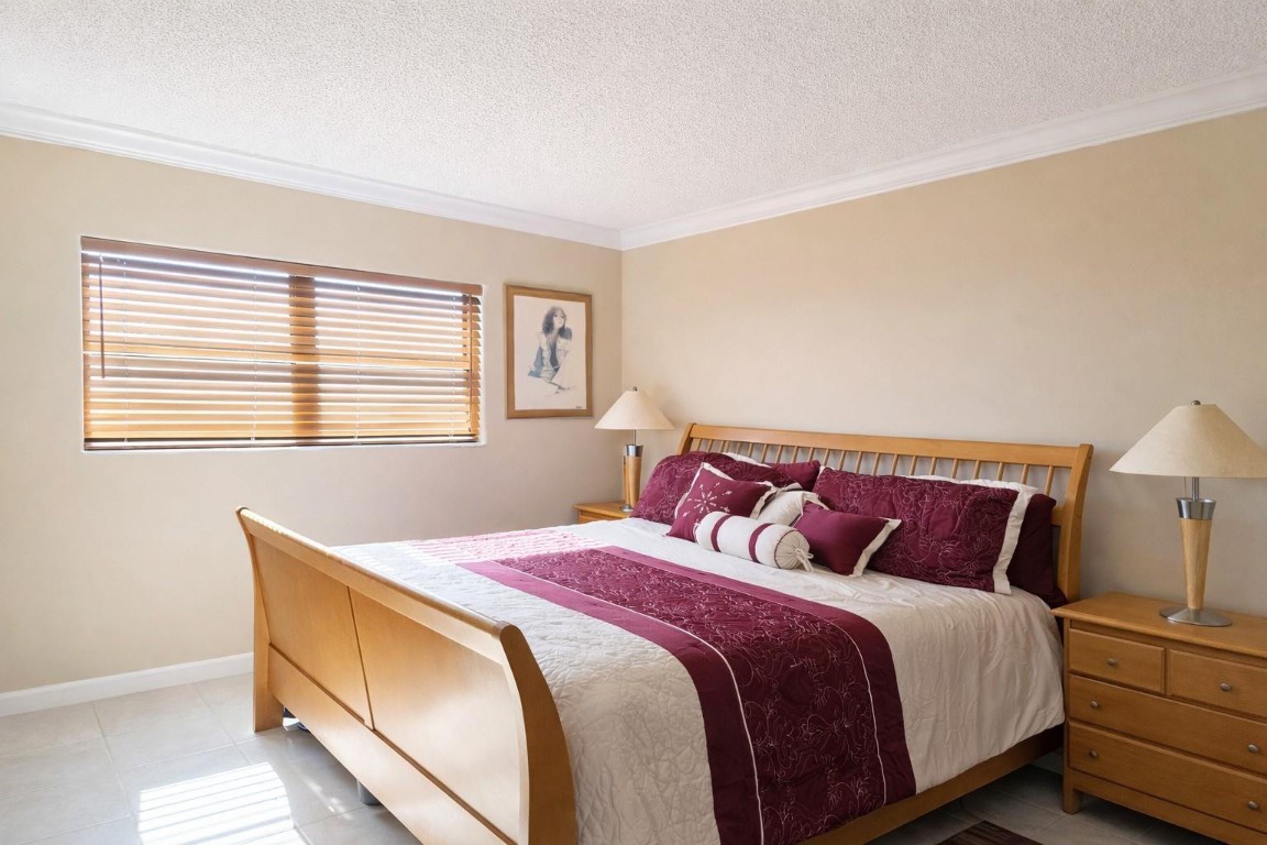 CANONGATE CONDO NO ONE - Residential