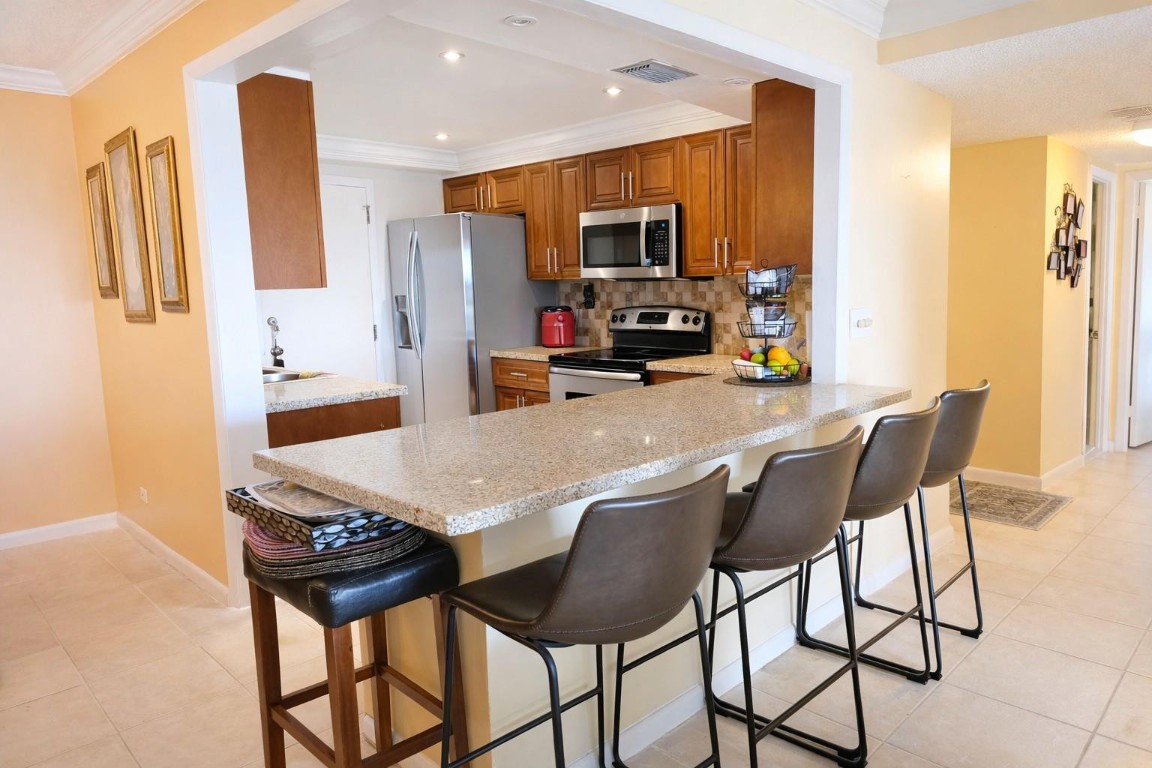 CANONGATE CONDO NO ONE - Residential