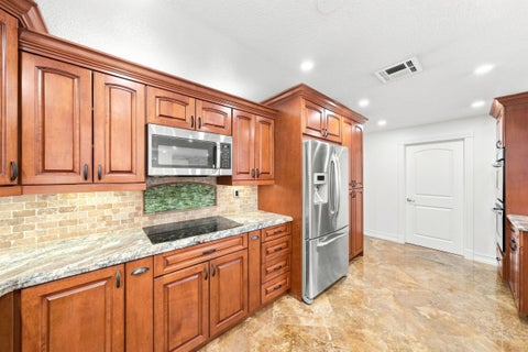 Tiny photo for 2010 NE 31ST Street, Lighthouse Point, FL 33064 (MLS # B26065542)