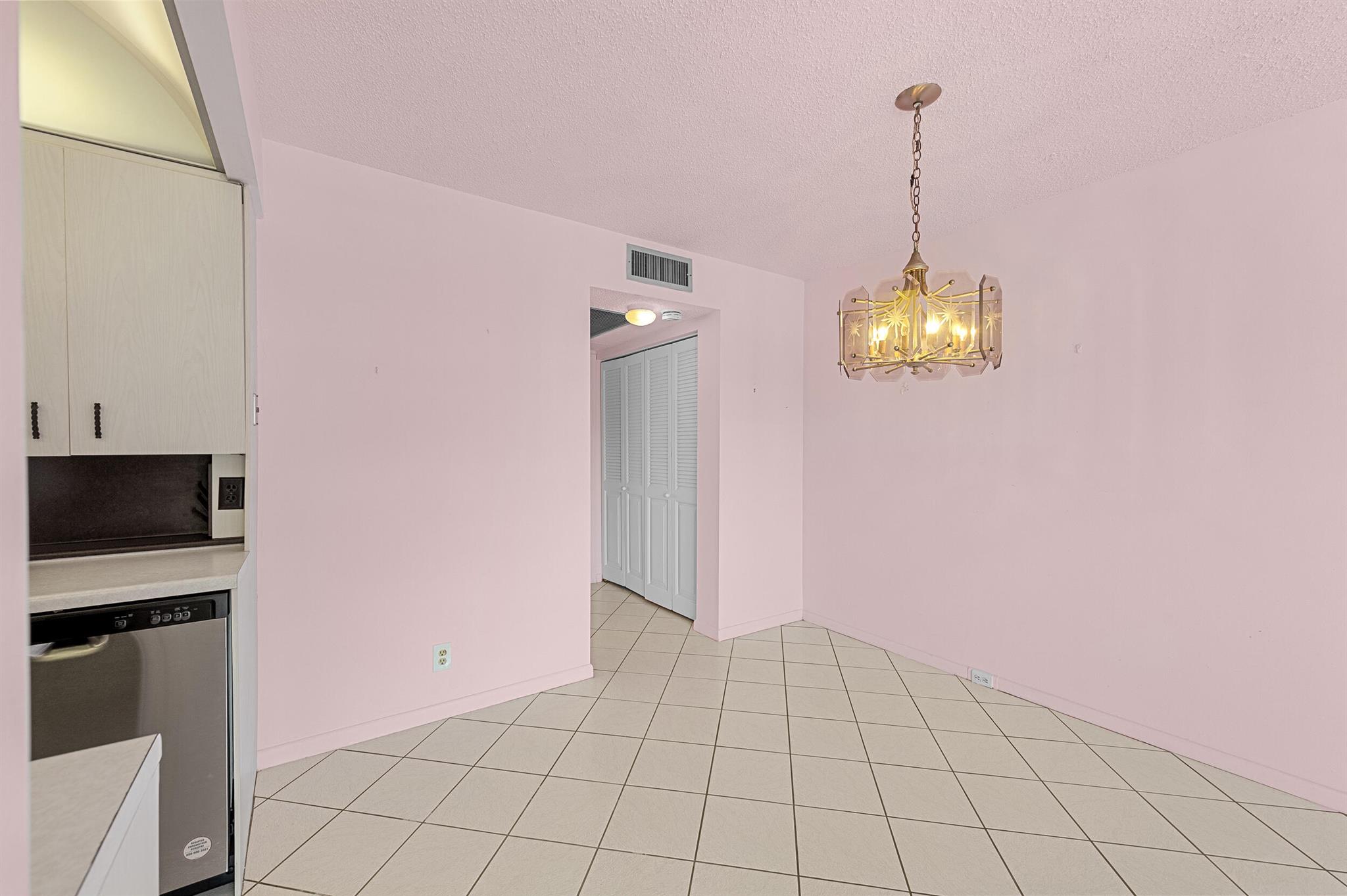 CAMBRIDGE B CONDO - Residential