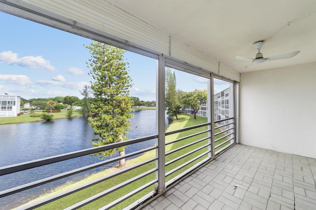 Photo of 3037 Cambridge B, Deerfield Beach, FL 33442 (MLS # R11142872)