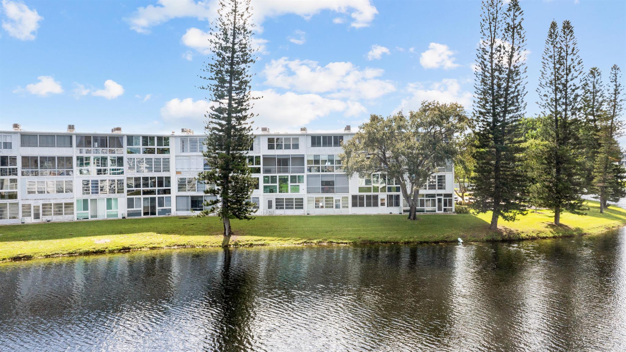 CAMBRIDGE B CONDO - Residential