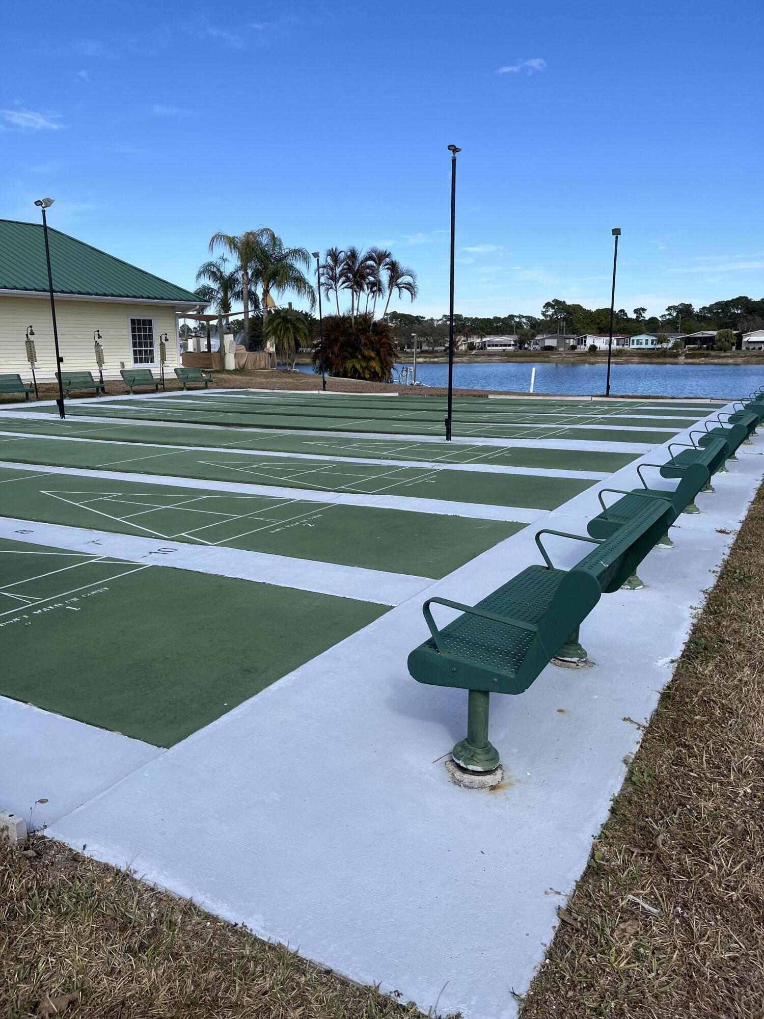 Golden Ponds - Residential