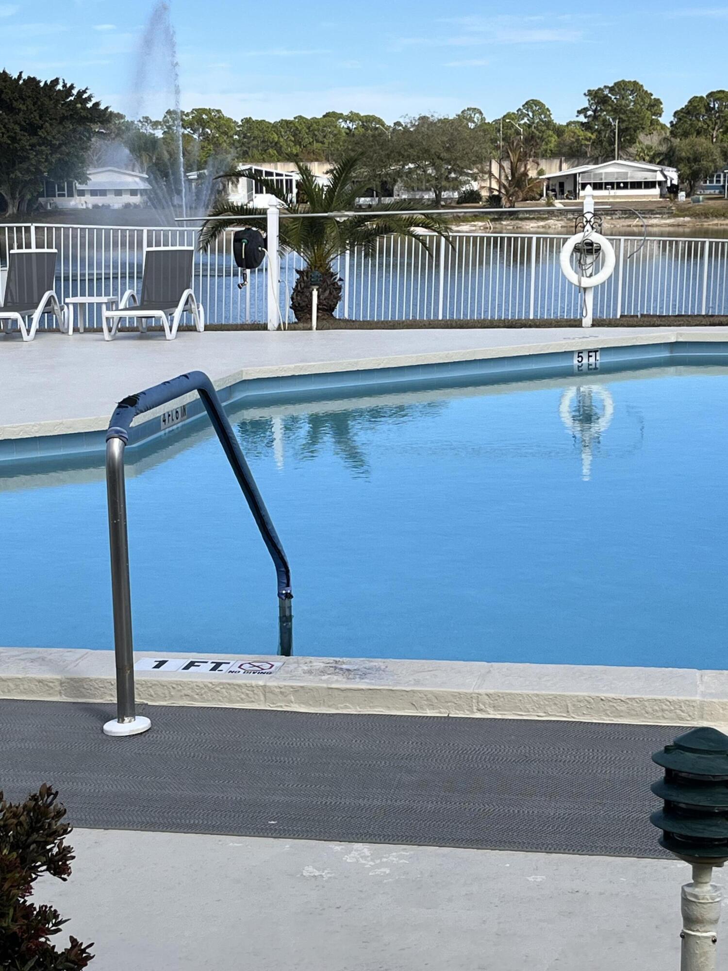 Golden Ponds - Residential